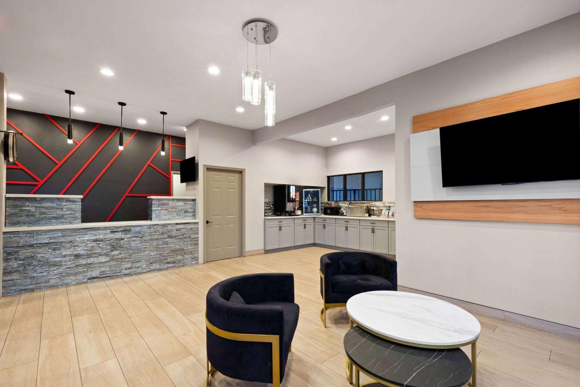 Hotel Ramada By Wyndham Bainbridge Exterior foto